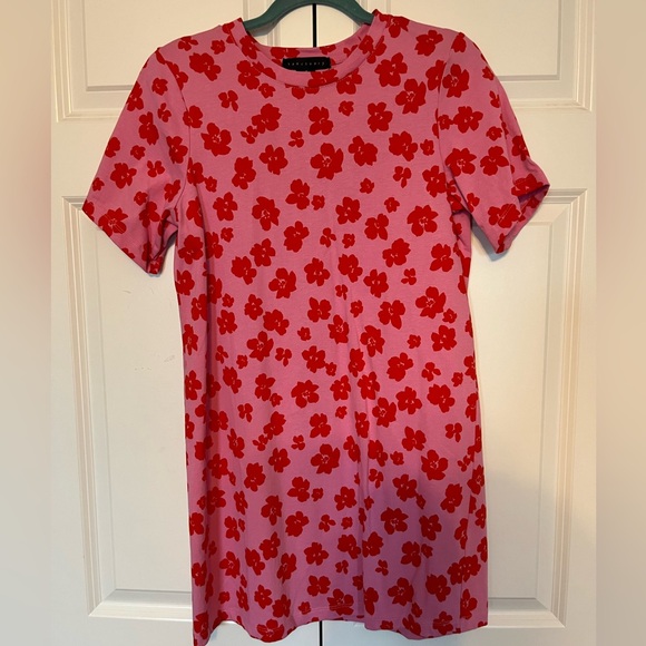 Sanctuary Pink Dress with Red Floral Design - Picture 1 of 3